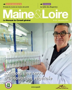 CP448514 photo de Une et parutions intérieures magazine Maine et Loire. 
commandes photo : service de la communication Département 49