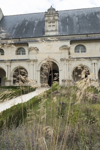  06/09/2019 : revue Cent Un Mille 3 - site abbaye royale de Fontevraud, restaurant abbaye,  clo